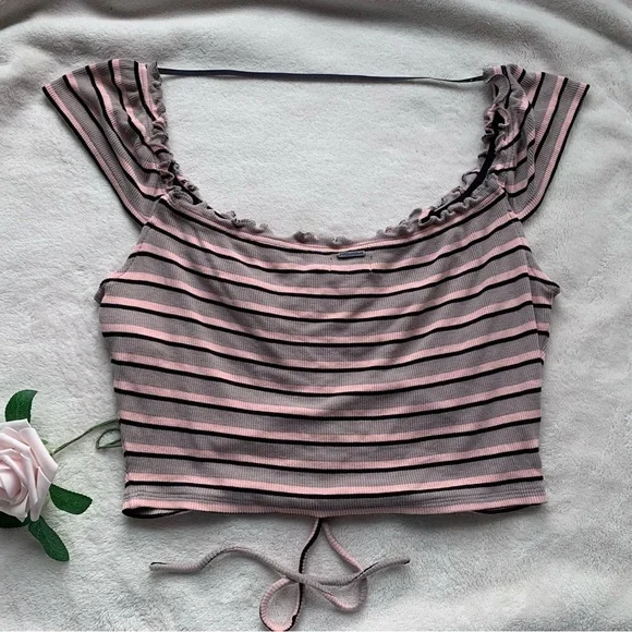 Volcom Ruffle Ribbed Crop Top - Picture 6 of 9